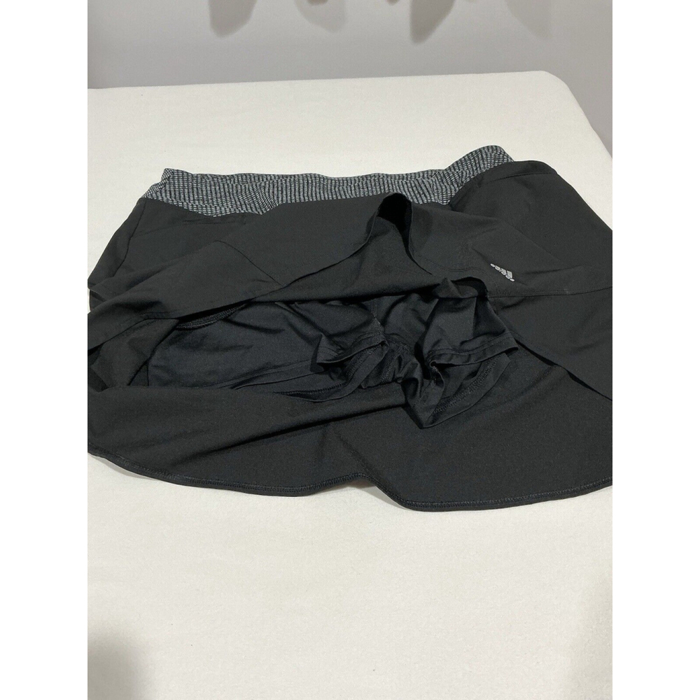 Woman’s Adidas Xl Black Golf Skort - Picture 3 of 9
